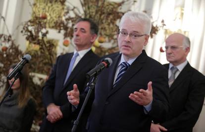 Josipović: 'Neki na naš brod stavljaju strašan teret mržnje'