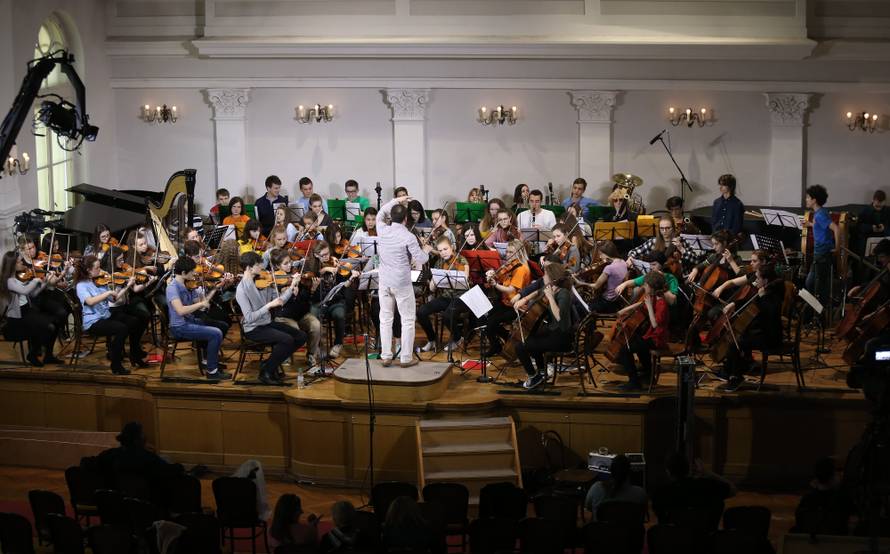 Prvi djecji simfonijski orkestar