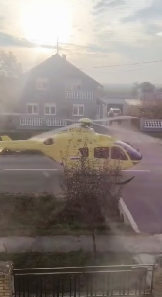 VIDEO Helikopter nasred ceste sletio kod Vinkovaca i zaustavio promet: Spašen još jedan život!