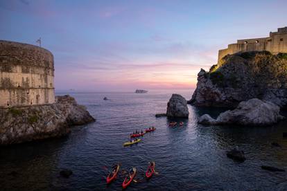 Zalasci sunca u Dubrovniku su apsolutna čarolija boja i prirode