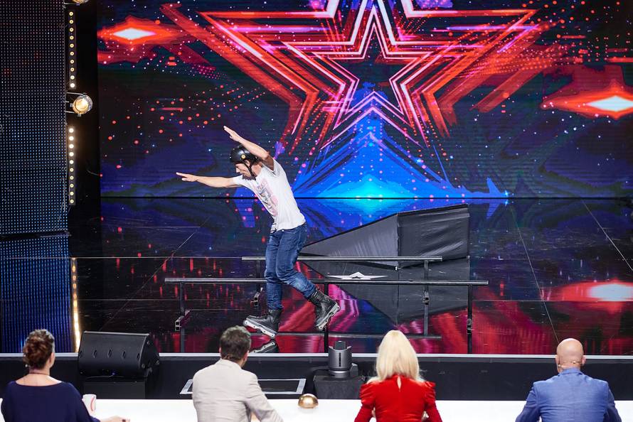 Peti zlatni gumb: Plesna grupa 'Dance Queen' ide u polufinale