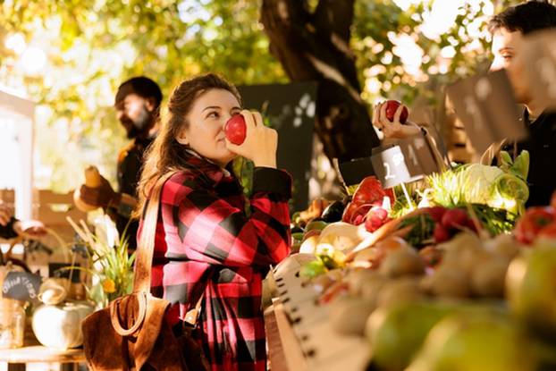 Standing,In,Front,Of,The,Farmers,Market,Stand,,Healthy,Customer