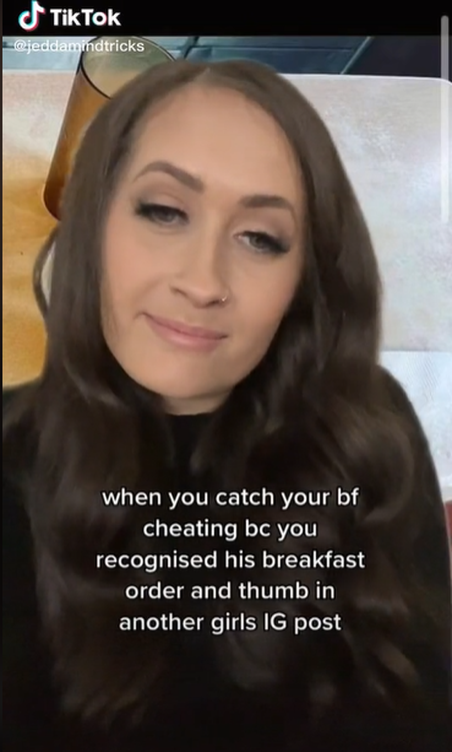 Saznala da je dečko vara na internetu: 'Prepoznala sam njegov palac kod druge cure'