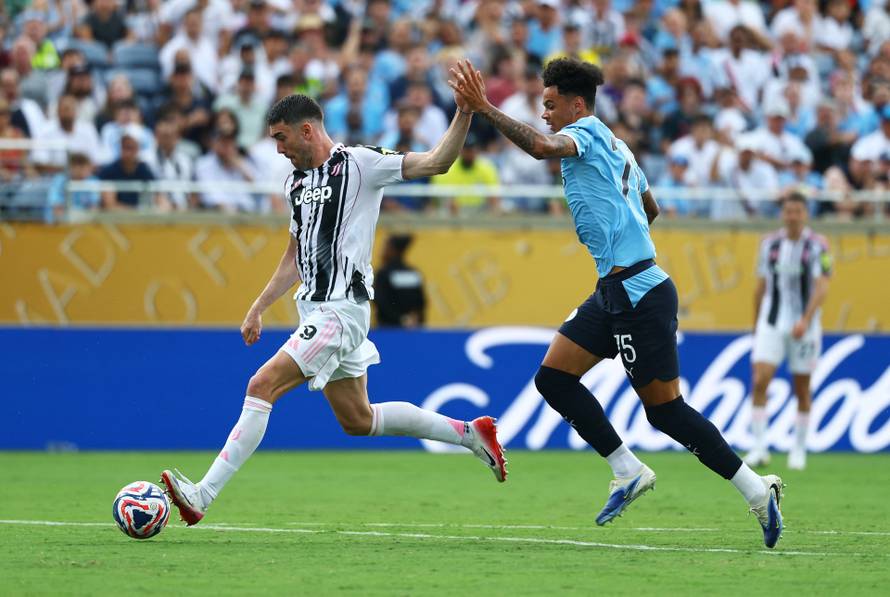 FIFA Club World Cup - Group G - Juventus v Manchester City