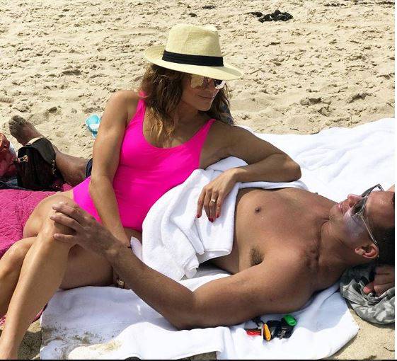 Živi u teretani: Lopez je za 49. rođendan 'pokazala' bradavice