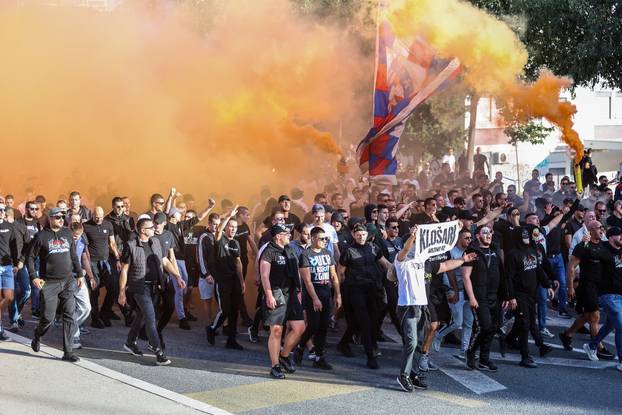 Split: Korteo Torcide prema stadionu Poljud