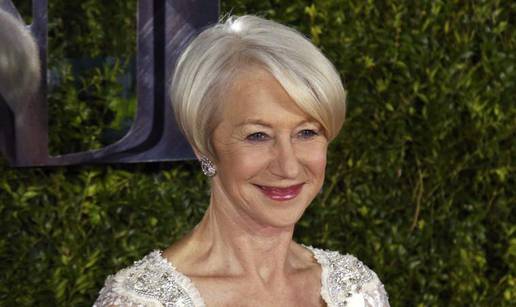 Helen Mirren otkrila tajnu: Kad god se  trebam opustiti i spustiti ego, odem u vrt svojim biljkama