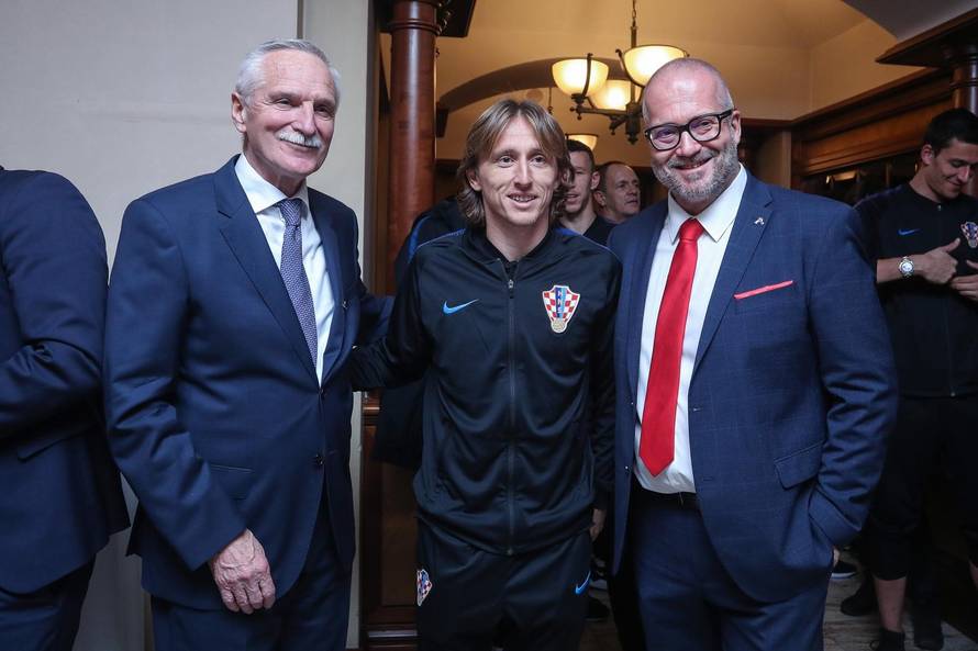 Zagreb: Humanitarna zaklada Vatreno srce održala donatorsku večeru u Westinu