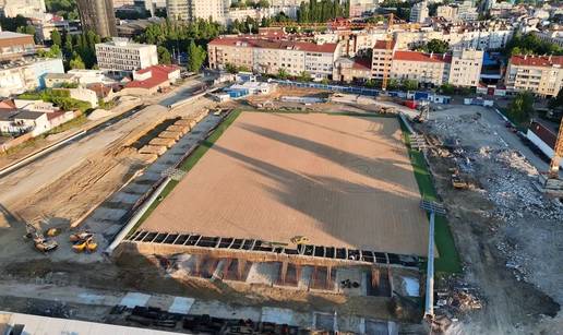 VIDEO Tribine Kranjčevićeve su počele 'izranjati', reflektore još nisu maknuli. Pogledajte stanje