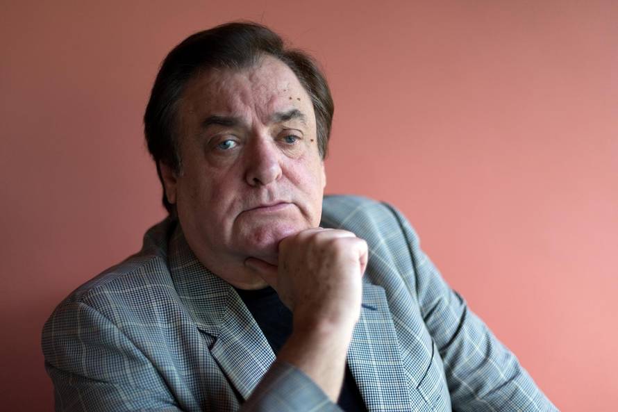 Cijela Slavonija oprostit će se od Kiće: Bit će videozid i ruže, a pjevat će se u sedam gradova