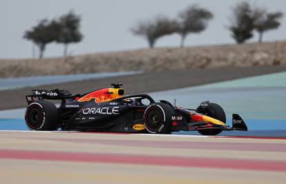Nova era u Formuli 1: Max više nije prvi favorit, a Hamilton po osmi naslov u bolidu Ferrarija