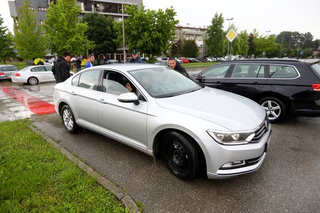 Karlovac: Obilna kiša uzrokovala probleme u prometu