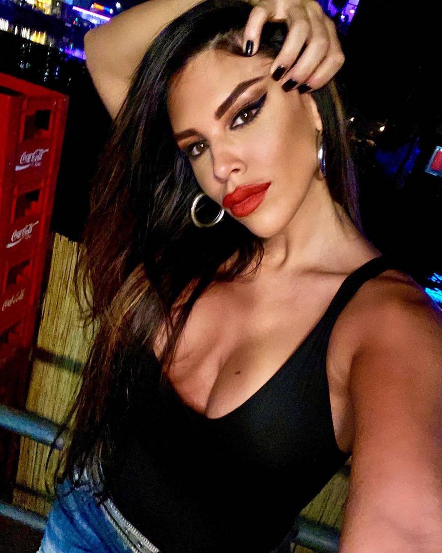 Bivša djevojka Borne Ćorića je imala prometnu nesreću...