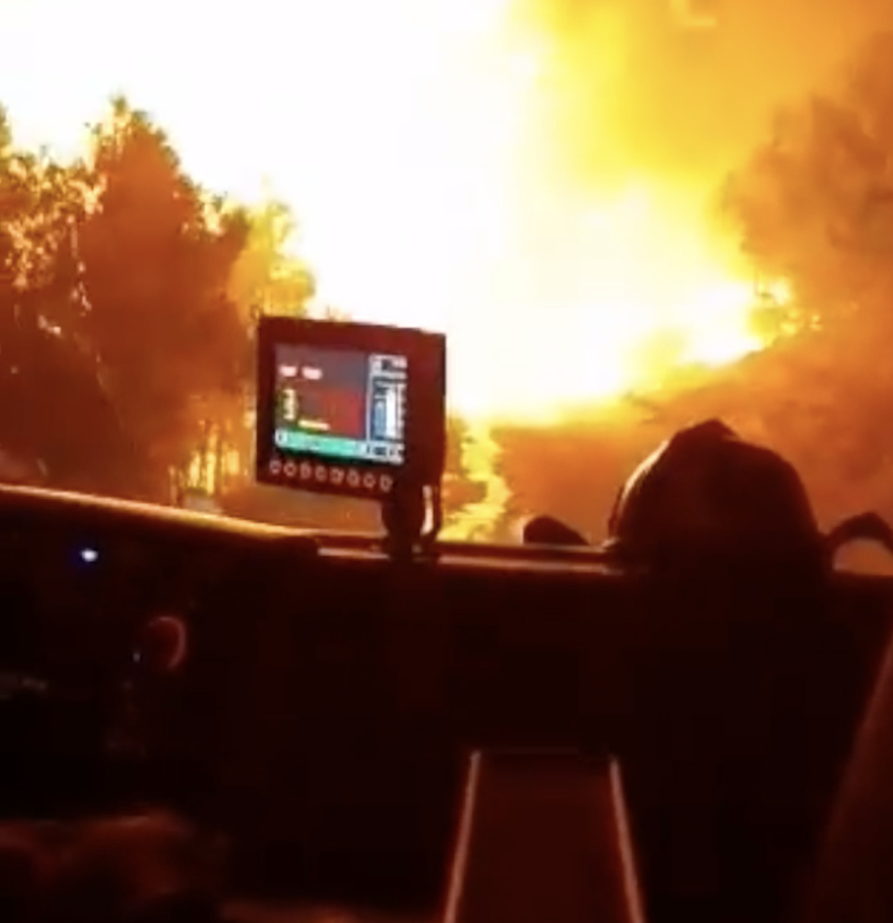 Požar u Lokvi Rogoznici pod kontrolom! Jadranska magistrala puštena u promet