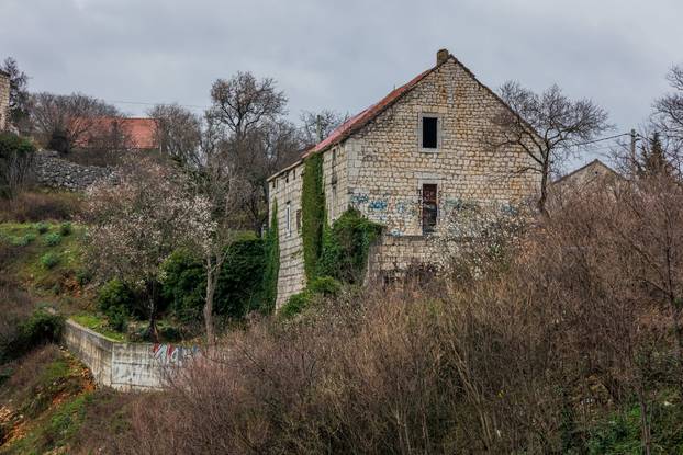 24SATA Stanovnici Imotskog podižu spomenik Mati Parlovu