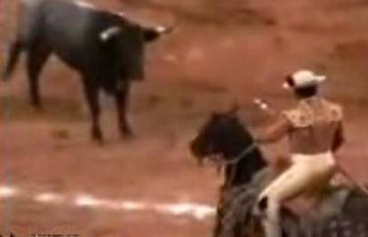Izranjavani bik 'vratio' matadoru nanesenu bol