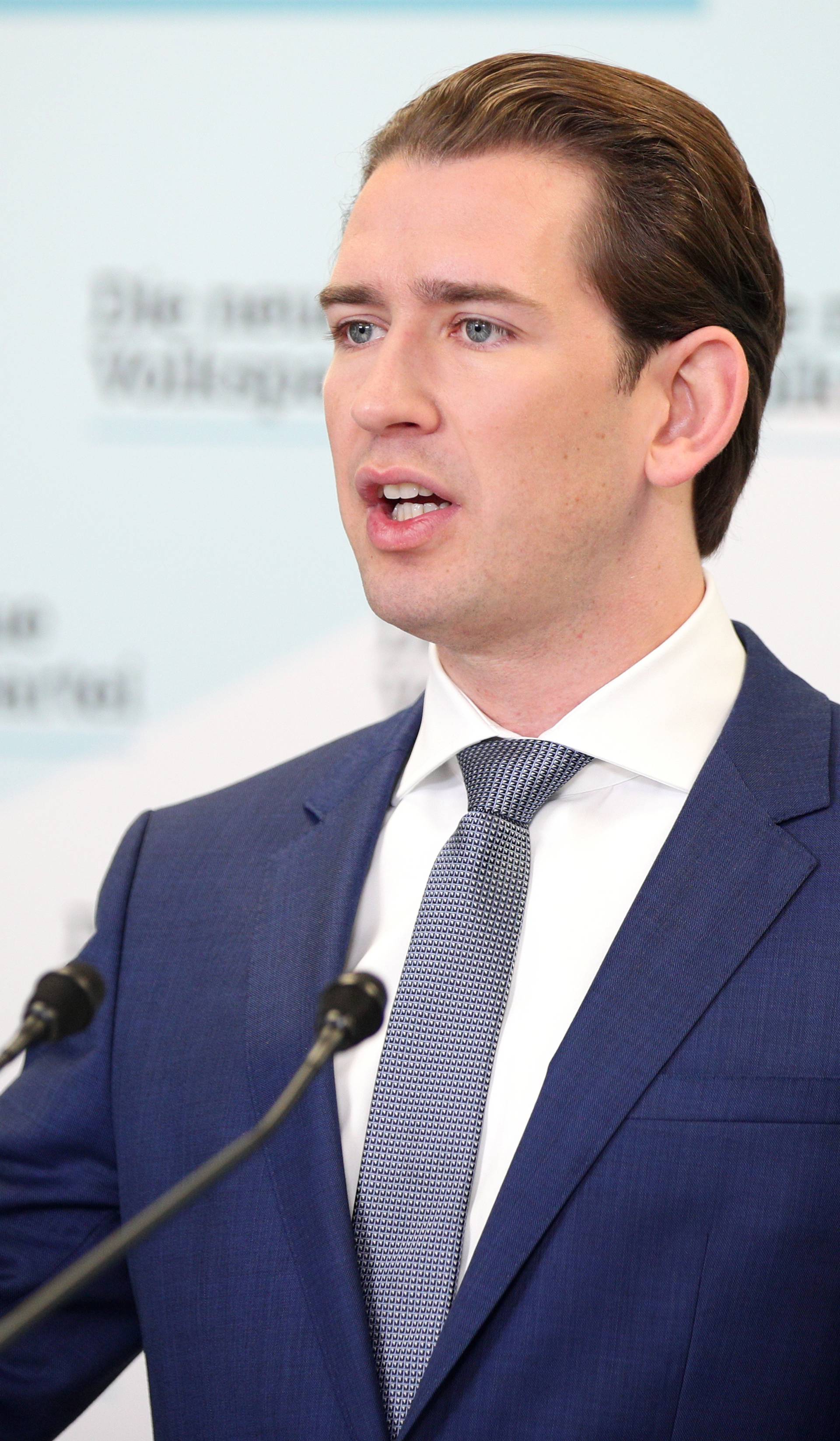 Head of Peoples Party (OeVP) Sebastian Kurz addresses a news conference in Vienna