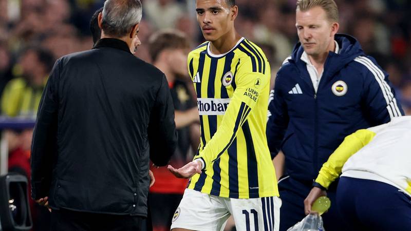 Bivši napadač Liverpoola bit će privremeni trener Fenerbahčea