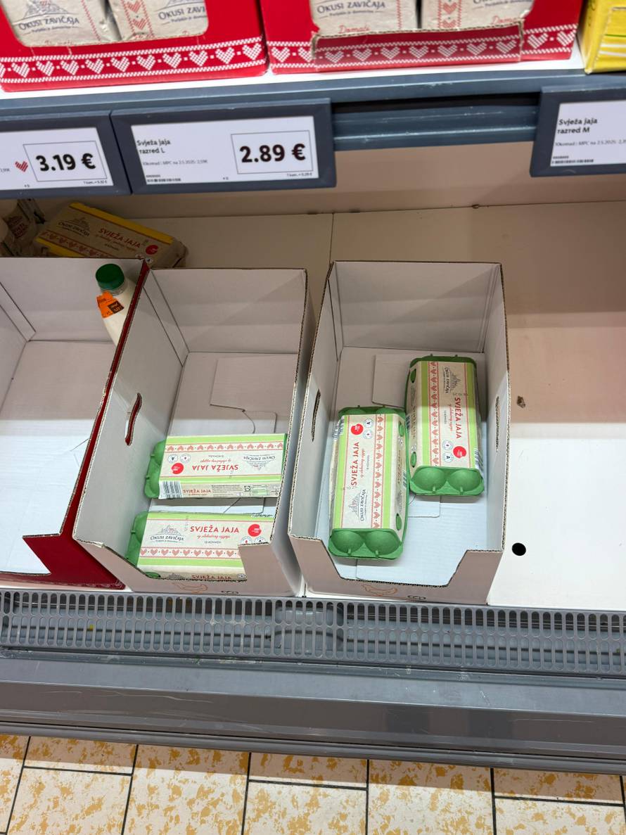 U trgovinama nema jaja: U velikim centrima police su sve praznije: Evo o čemu se radi!