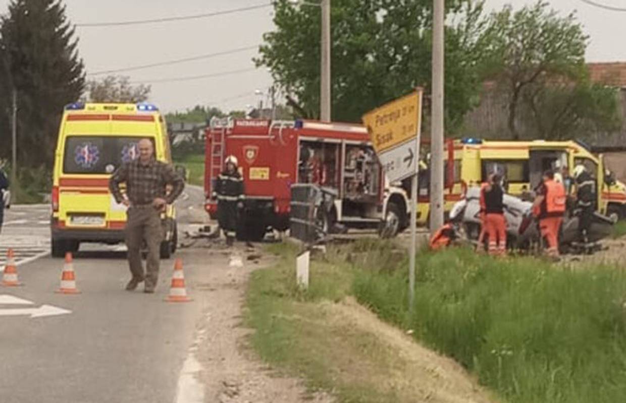 Teška prometna kod Velike Gorice: Poginulo troje ljudi