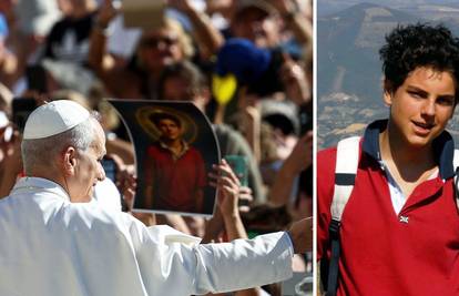 FOTO Slavlje u Vatikanu: Carlo Acutis prvi je svetac milenijalac: Zvali su ga 'Božji influencer'