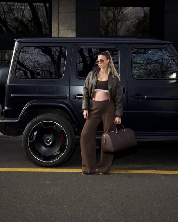 FOTO Trudna je, ali i dalje radi! Diletta objavila fotke s posla, a fanovi 'poludjeli': 'Ti si čarobna'