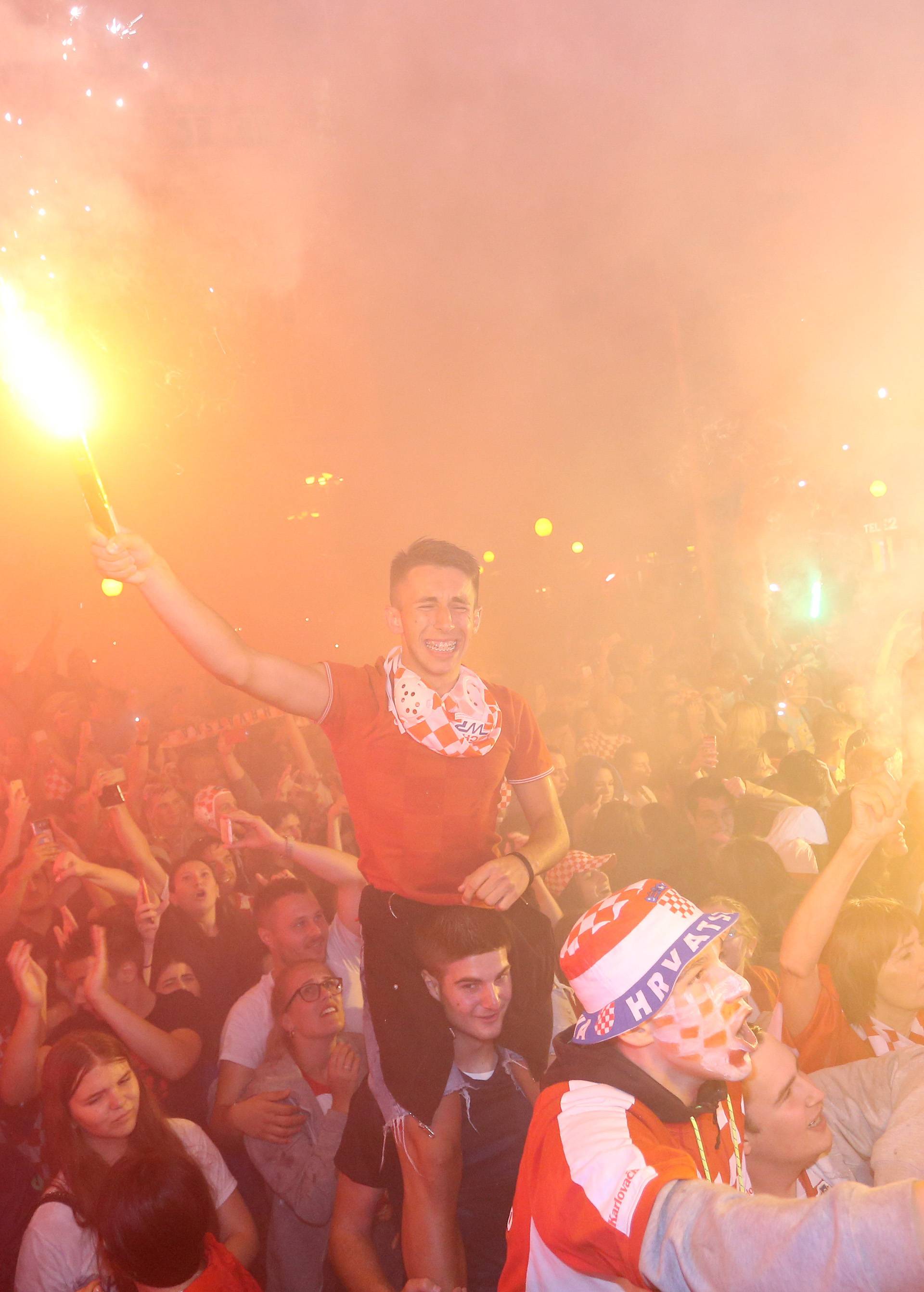 Idemo u finale! Ludnica na ulicama, cijela Hrvatska gori