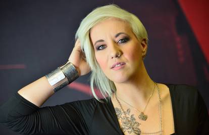 Nina Kraljić: 'Stranci se čude hajci na mene i moju pjesmu'