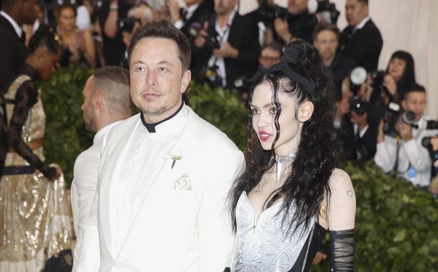 The Met Gala 2018 âHeavenly Bodies: Fashion and the Catholic Imaginationâ