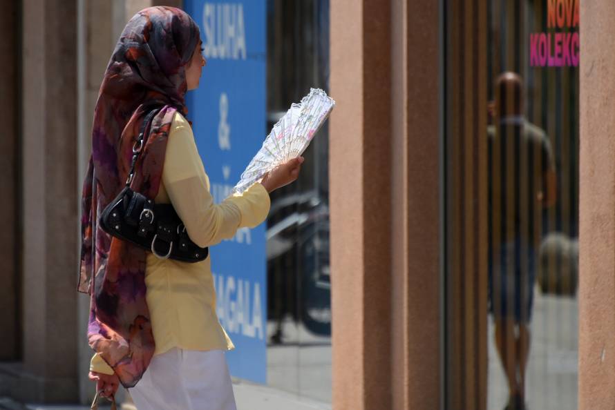 Pula: Toplotni val ispraznio pulske ulice