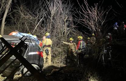 Detalji nesreće kod Ludbrega: Auto sletio s mosta, vatrogasci su izvlačili vozača i  putnicu