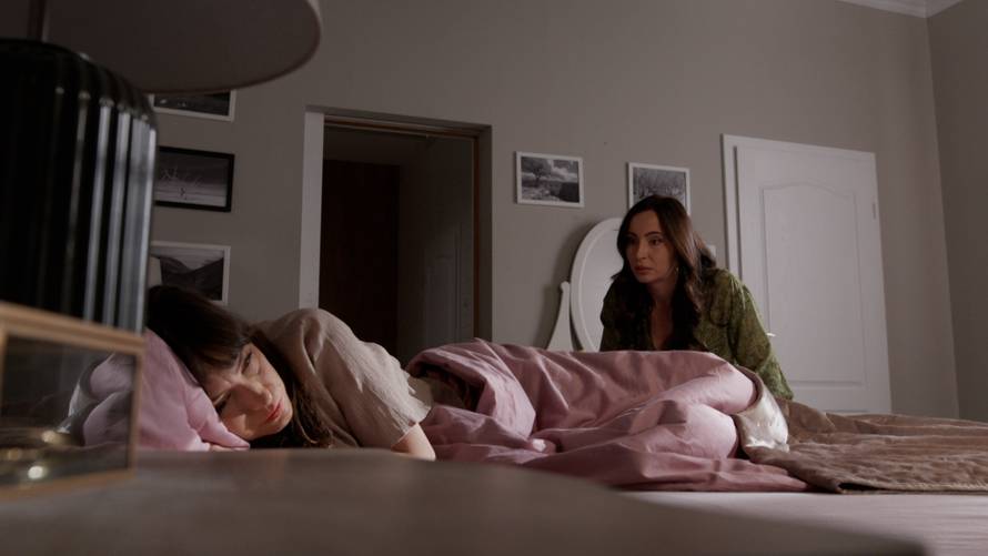 Evo što će danas biti u seriji 'U dobru i zlu': Marina u sobi skriva svog ljubavnika?