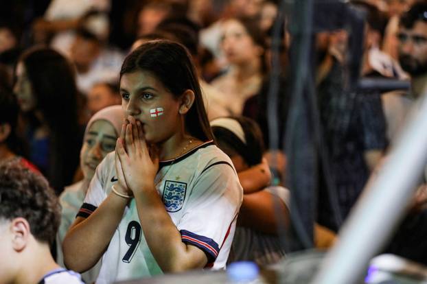 Soccer Football - FIFA World Cup 2026 - Semi Final - England v Argentina - Fans gather in Qamishli, Syria