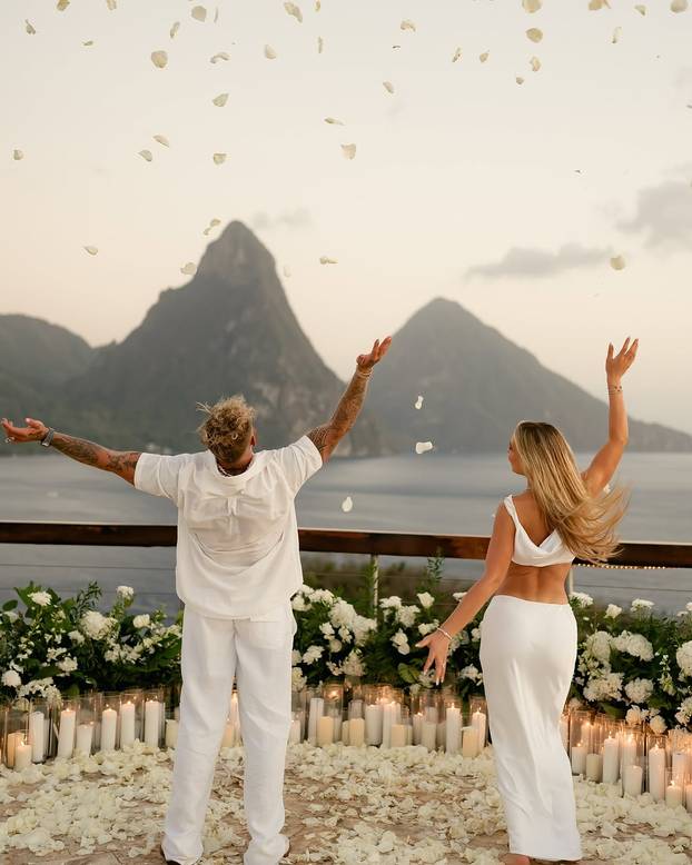 FOTO Smatraju je najzgodnijom klizačicom svijeta, a sad je rekla 'sudbonosno da' Jakeu Paulu