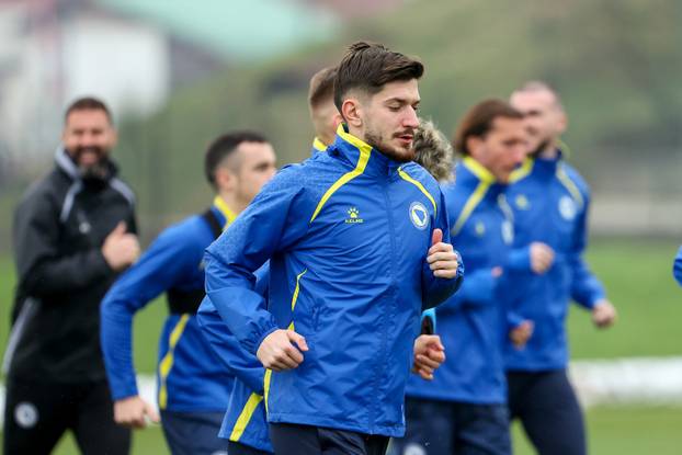 Sarajevo: Trening nogometne reprezentacija BiH uoči finalne utakmice doigravanja za Svjetsko prvenstvo