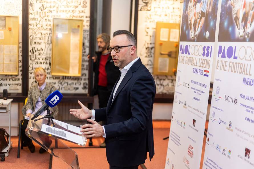 U Rijeci otvorena  nogometna izložba: Imate priliku vidjeti Zlatnu loptu i dresove legendi...