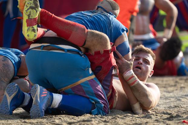 Florence, Final Azzurri Rossi of Calcio Storico Fiorentino In Piazza Santa Croce 8 to 7 for the Rossi