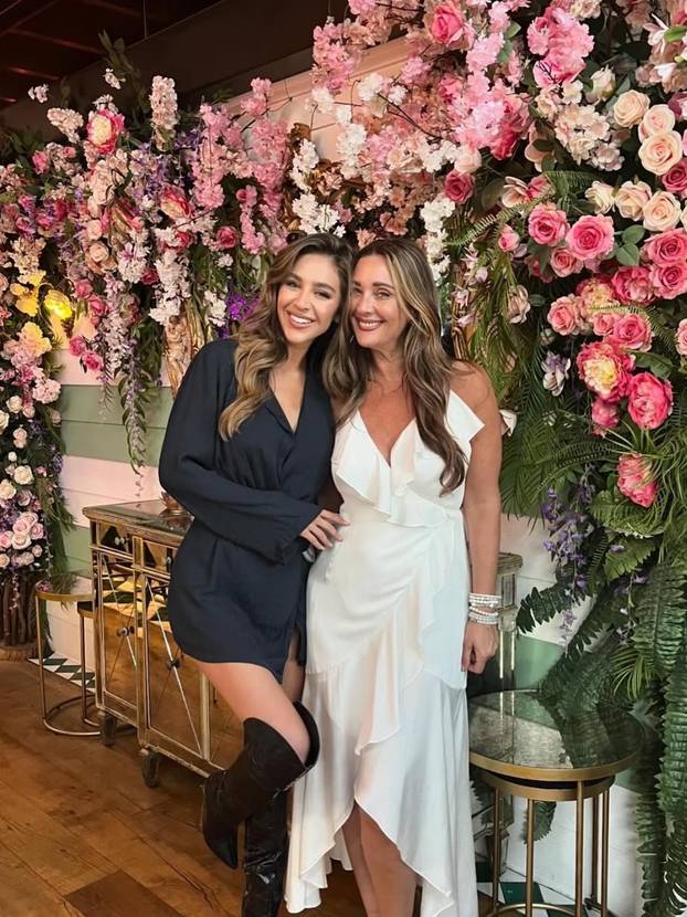 FOTO Krv nije voda! Prekrasne mama i kći imaju titulu misice