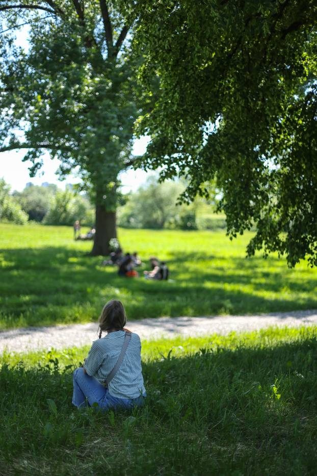 Zagreb: Pripreme za Trnjanske kresove