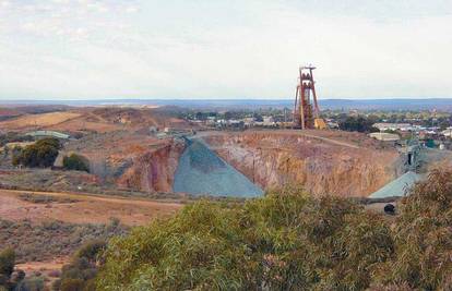 Afrika: Preko 3000 rudara zatočeno u rudniku zlata
