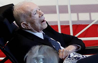 Bivši američki predsjednik Jimmy Carter (99) prisustvovao komemoraciji  supruge Rosalynn