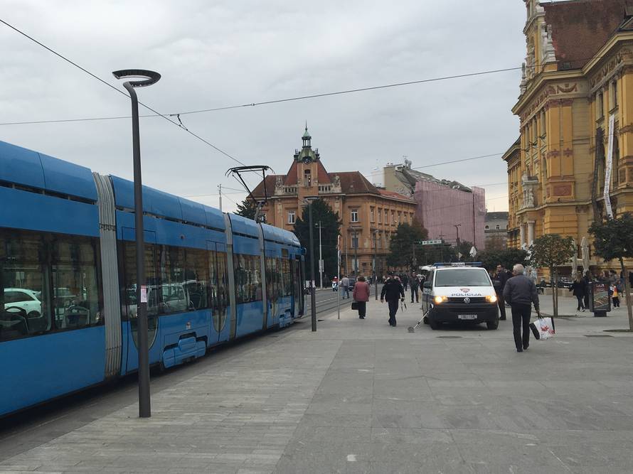 Nesreća u Zagrebu: Djevojka se spotaknula i pala pod tramvaj