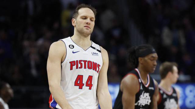 NBA: Los Angeles Clippers at Detroit Pistons