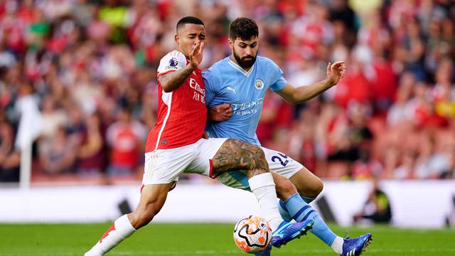 Arsenal v Manchester City - Premier League - Emirates Stadium