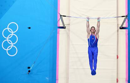 Hrvatska nadomak dva finala u gimnastici! Tin Srbić odličan na preči, Aurel Benović u preskoku