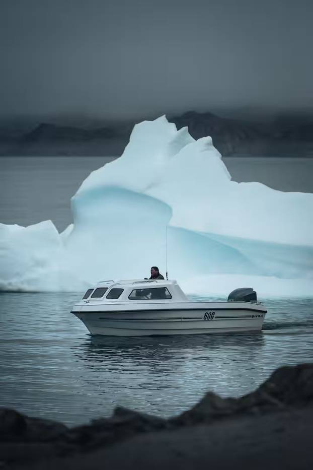 FOTO Ovo je prva plutajuća kućica za odmor na Grenlandu: Cijena noćenja će vas šokirati