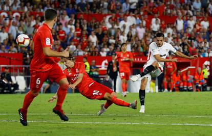 Luki VAR poništio gol, Sevilla s tri komada pomela Real Madrid