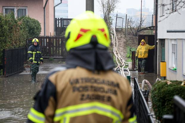Zagreb: Poplavljena Horvatova ulica u naselju Sveta Klara