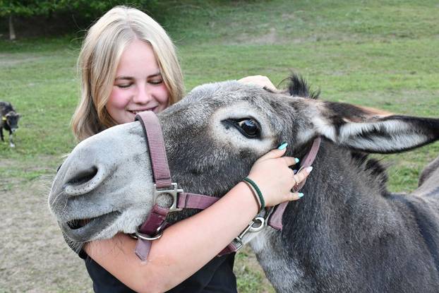 FOTO Kokoši, peseki, konji... Evo što sve skriva Enin ranč pun ljubavi: 'Oni su moji ljubimci!'