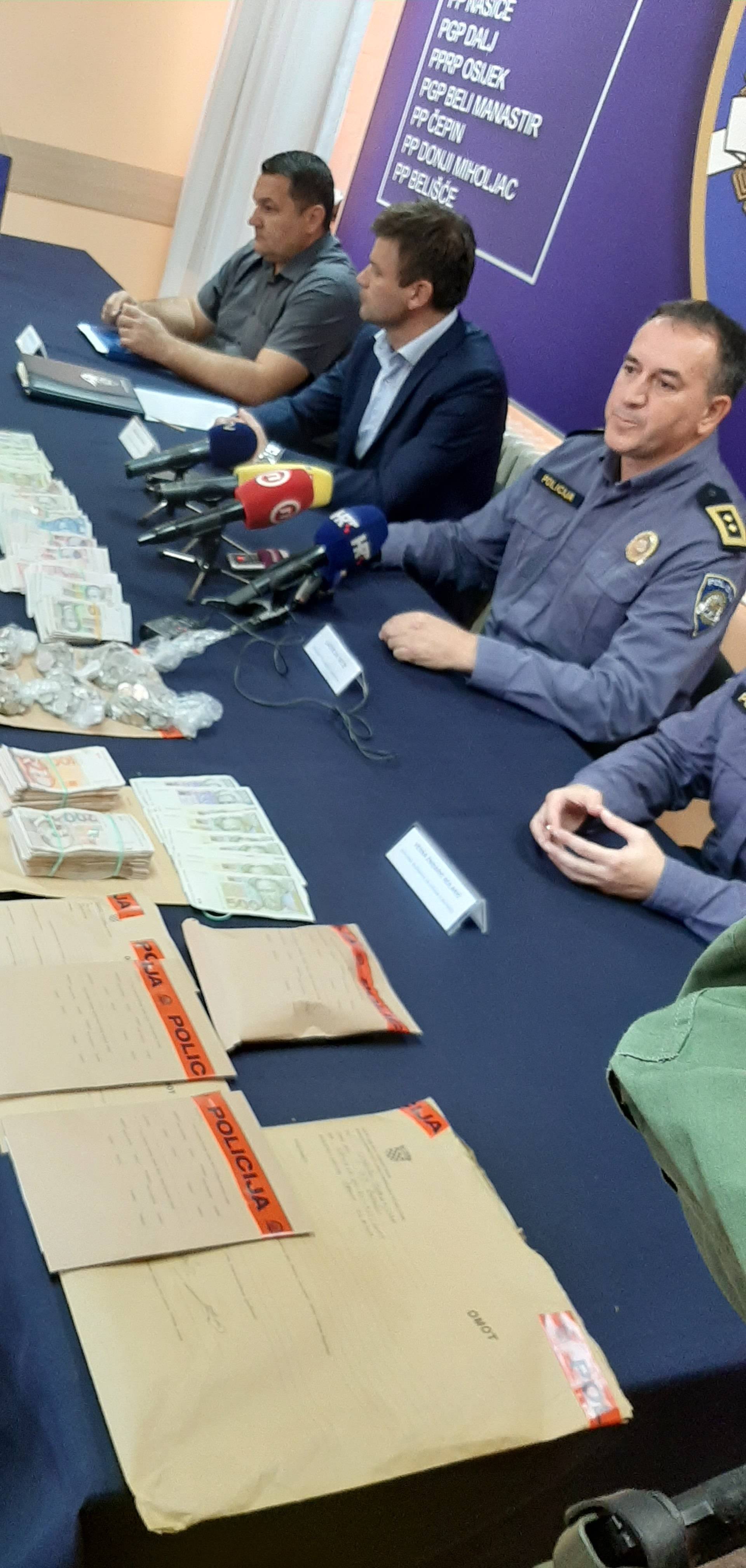 Ukrali 770.000 kn, ali uzalud: Našli im plijen, kokain i 'travu'